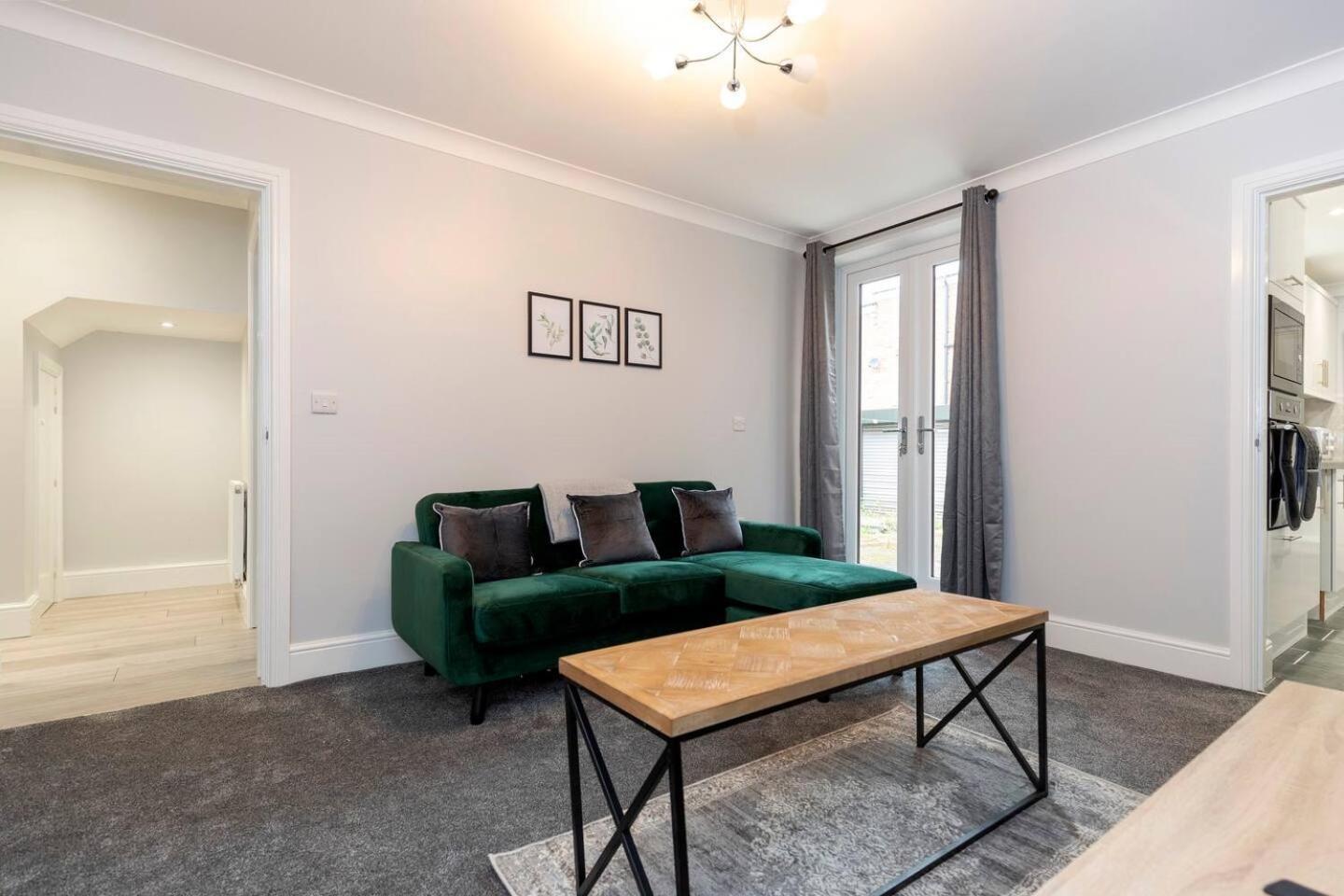 Modern 2 Bedroom Perfect For Family Friends And Workers Саут Шийлдс Екстериор снимка