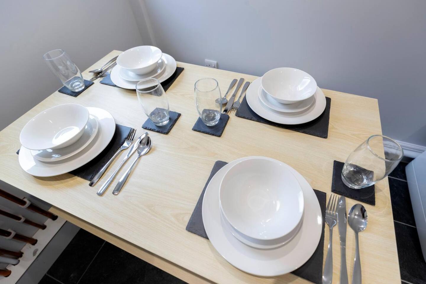 Modern 2 Bedroom Perfect For Family Friends And Workers Саут Шийлдс Екстериор снимка