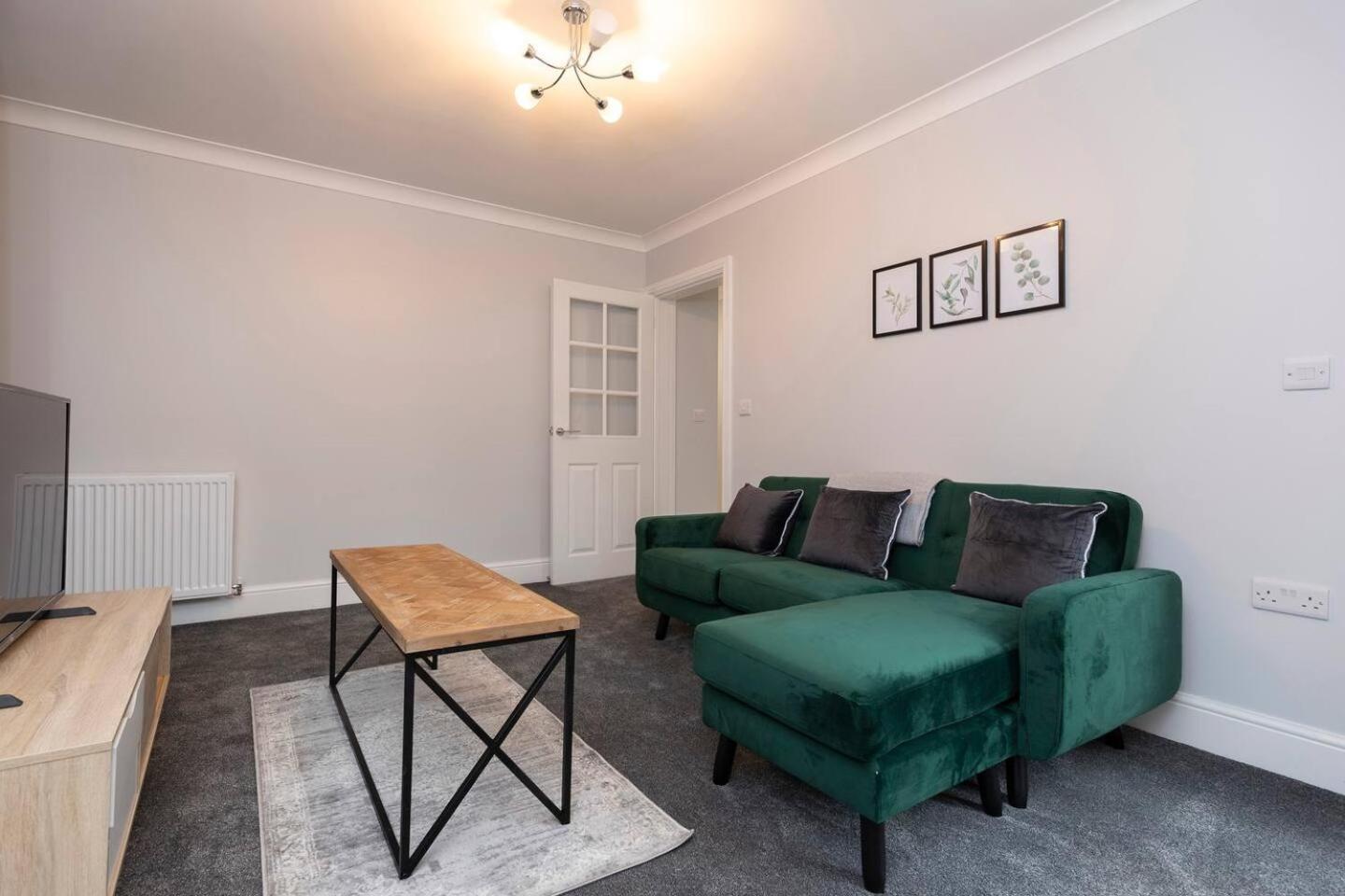 Modern 2 Bedroom Perfect For Family Friends And Workers Саут Шийлдс Екстериор снимка
